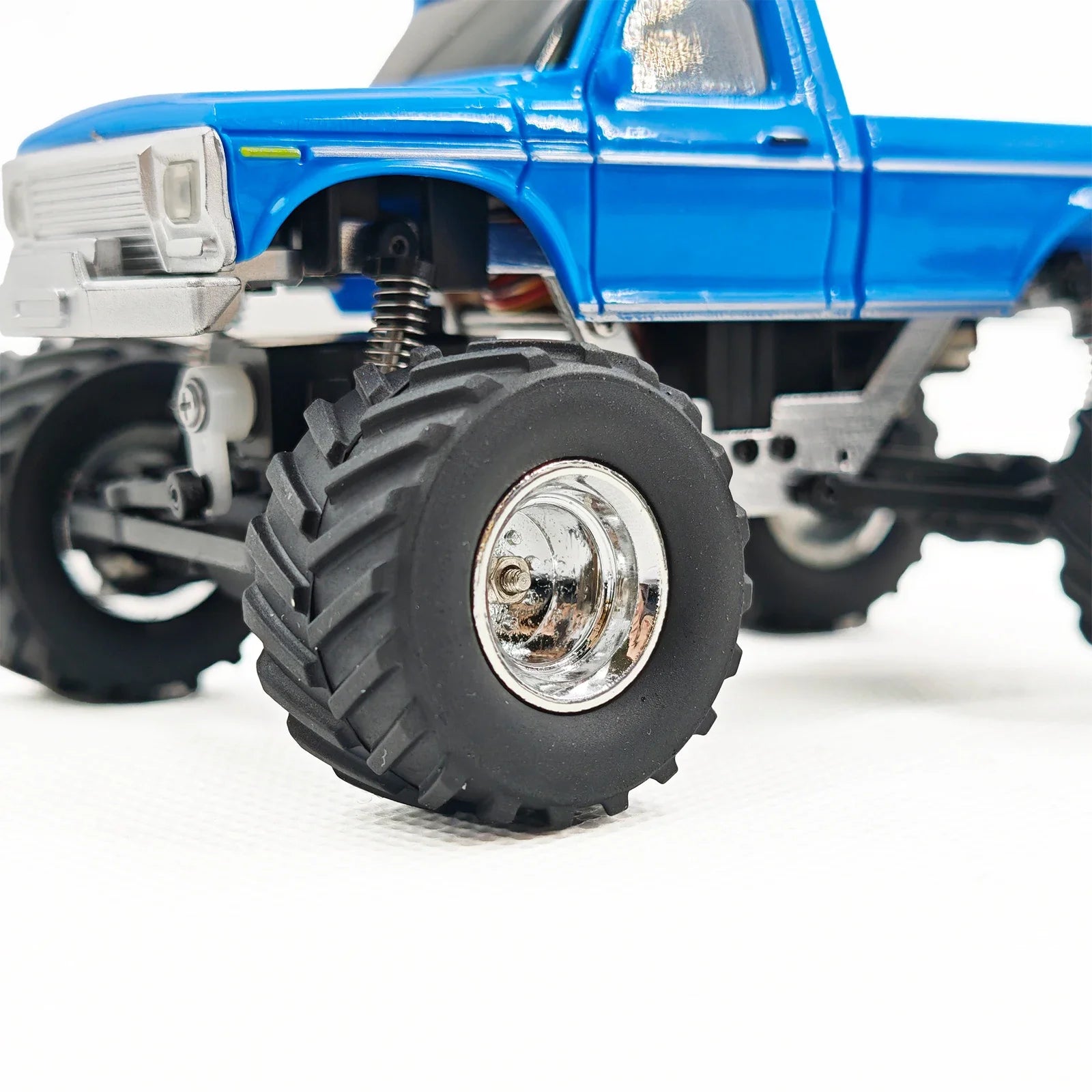 1/36 RC Crawler Car 4WD Off-Road with LED Lights – RTR