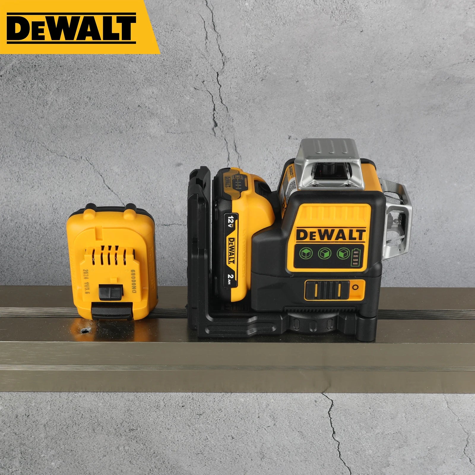 DeWalt DW089LG 12-Line Green Beam Laser Level – 360° 12V